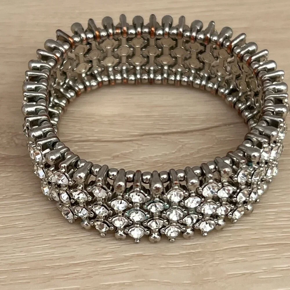 Vintage White Rhinestone Silver-tone Metal  1" Wide Stretch Bracelet / Showgirl - Picture 11 of 14